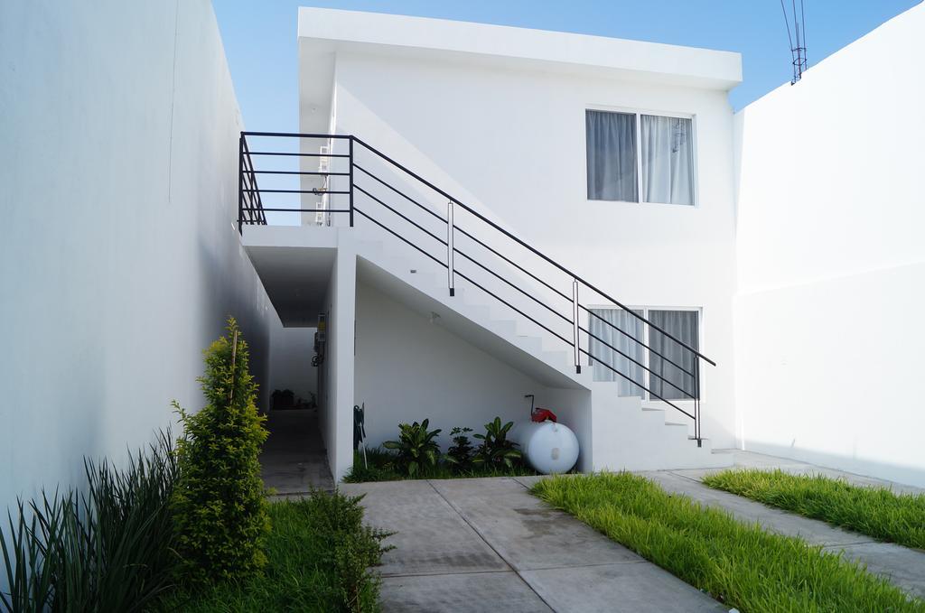 Mv Suites Monterrei Exterior foto